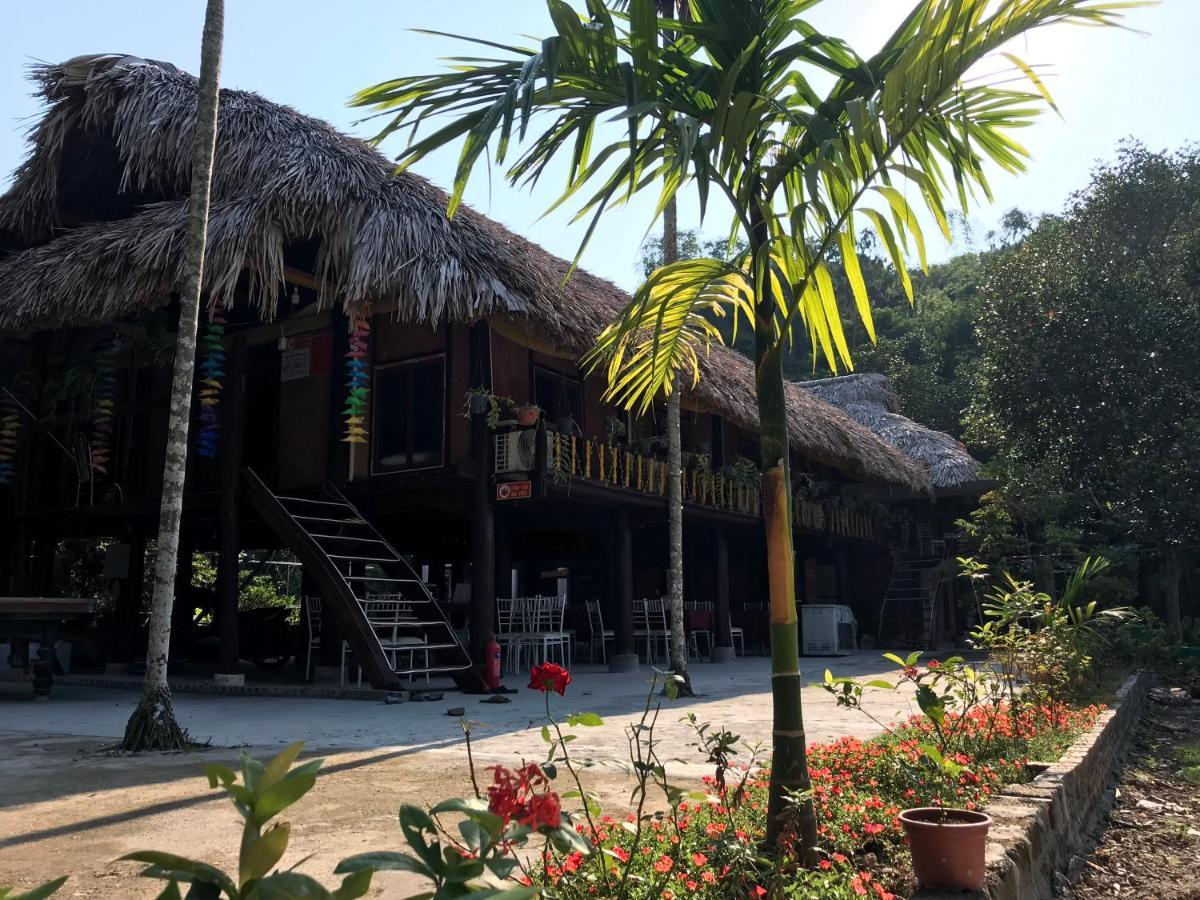 Bee Lucky Homestay Xuan Dam Esterno foto
