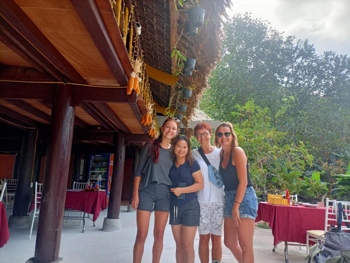 Bee Lucky Homestay Xuan Dam Esterno foto