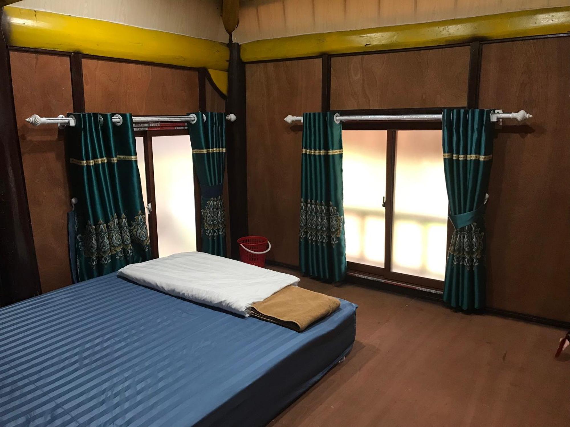 Bee Lucky Homestay Xuan Dam Esterno foto
